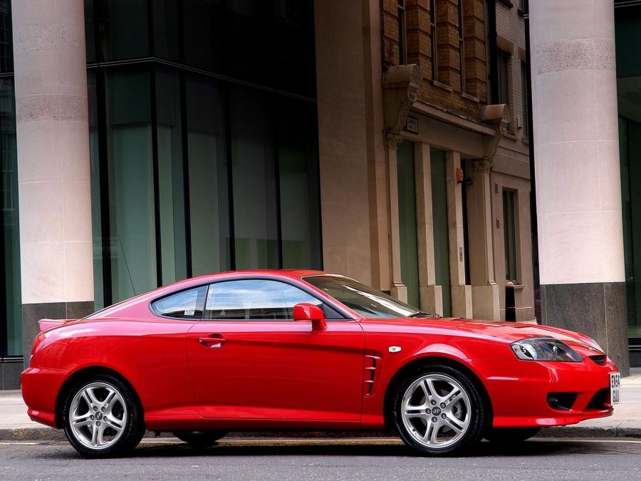  Hyundai Coupe 2005 года  (UK) (фото 2 из 4)